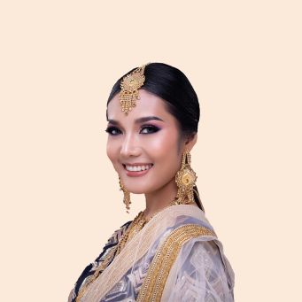 Necklaces & Pendants